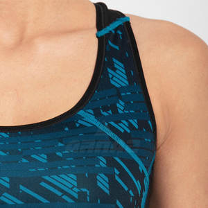 Soutien-gorge de sport léger sans couture pour le confort pendant l'exercice Soutien-gorge de sport à sangle réglable pour un ajustement et un soutien personnalisés - Product Image 4