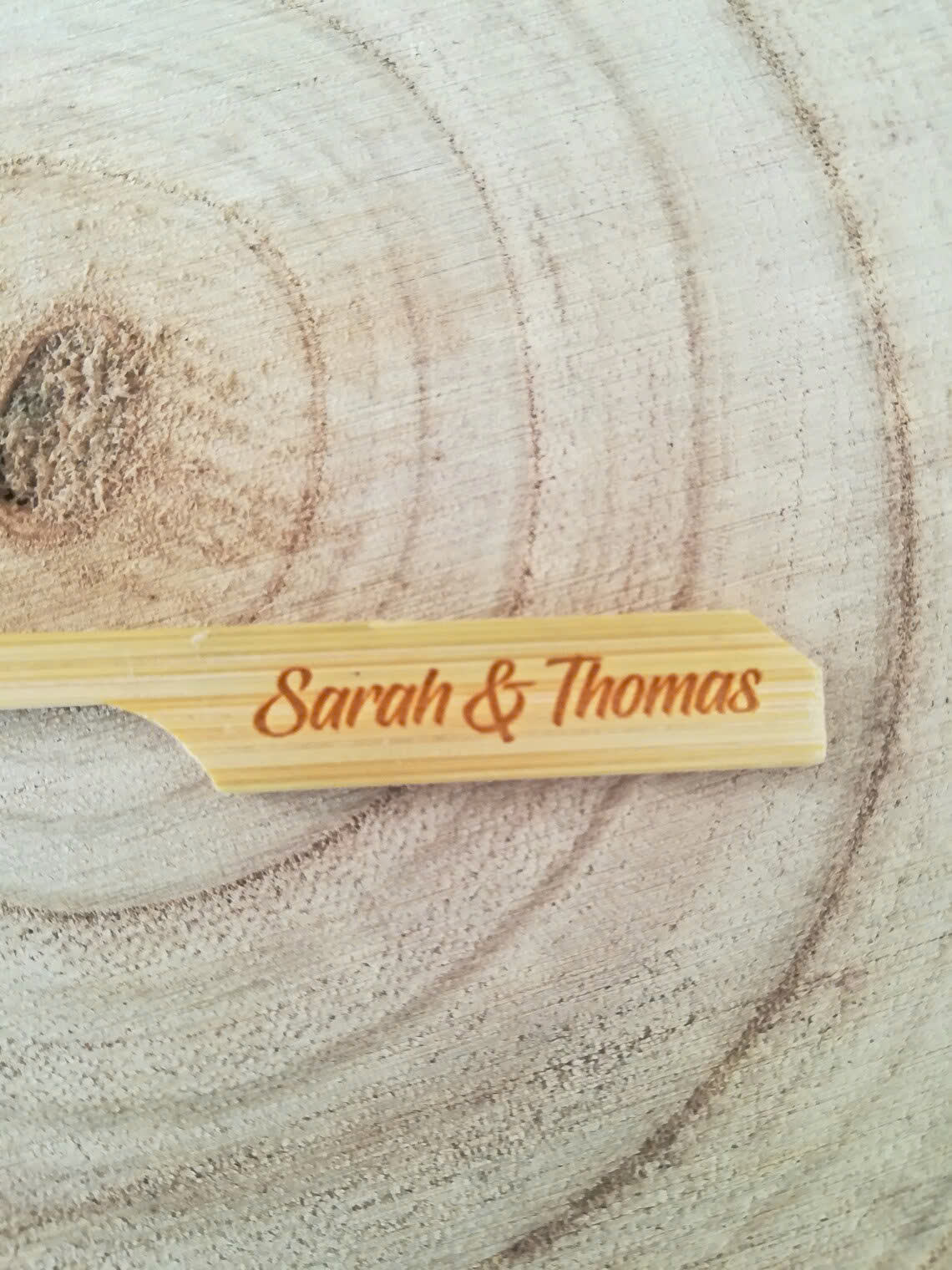 สีดำสีกากี