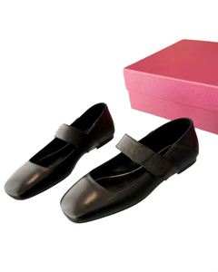 New Fashion Female Summer fairy Wears Beach Seaside Outdoor Soft Women Light <b>Shoes</b> <b>Jelly</b> Party Flat <b>Shoes</b> Joker Valentinoing - Product Image 6