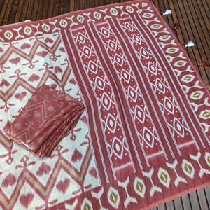 ผ้าซารีผ้าลินินแท้คุณภาพพรีเมียม พร้อมลายพิมพ์ดิจิทัลความละเอียดสูงพิเศษ พู่ห้อยทำมือ ดีไซน์การทอผ้าฟูมกา พัลลู พร้อมเสื้อคลุม - Product Image 2