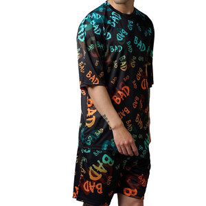 Ensemble 2 pièces unisexe personnalisé imprimé par sublimation Ensemble t-shirt et short surdimensionnés Ensembles t-shirt et short deux pièces pour hommes - Product Image 4