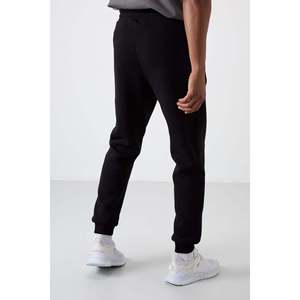 Pantalones Deportivos para Hombre Cesar con Bolsillos Negros y Tela Cepillada - 84929 - Negro - Product Image 5