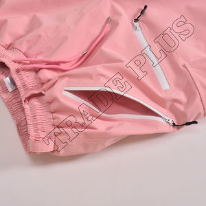 Pantalones Cargo de Snowboard impermeables en rosa Pastel personalizados con bolsillos con cremallera, cintura ajustable y puños Cinch inferiores para invierno - Product Image 4