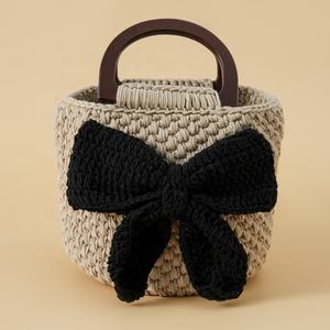 Bolso Tote Tejido a Crochet Hecho a Mano para Mujer, Bolso de Mano Moderno con Diseños de Plantas y Amor, Bolso de Abuela - Product Image 2