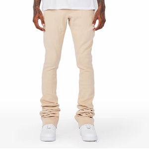 Pantalones de chándal acampanados informales ligeros para hombre personalizados con impresión digital de logotipo personalizado de color sólido - Product Image 1
