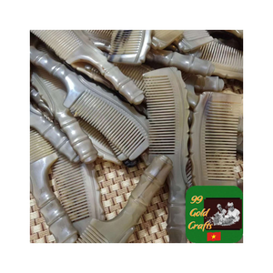 Peigne en corne de buffle fait main durable Peigne à cheveux poli naturel Fournisseur pour le toilettage de la barbe et des cheveux Convient aux hommes et aux femmes - Product Image 4
