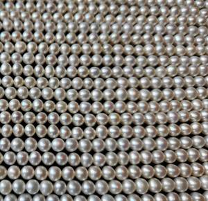 Perles rondes d'eau douce de culture indienne brins de perles non traitées en vrac pour la fabrication de bijoux effets optiques - Product Image 1