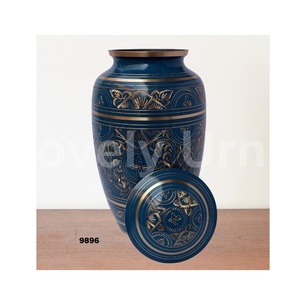 โกศทองเหลืองสลักสำหรับขี้เถ้ากระดูกมนุษย์พร้อมถุงกำมะหยี่ฟรี - Product Image 1