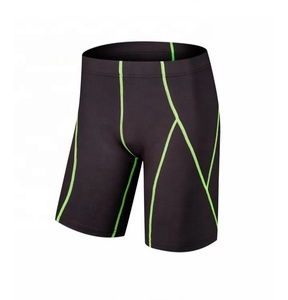 กางเกงวิ่งขาสั้นผู้ชายแบบลำลองมีกระเป๋าบีบอัดกางเกงโพลีเอสเตอร์สำหรับฝึกกีฬา - Product Image 3