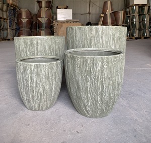 PLANTEUR IMPERMÉABLE EN FIBERGSS PLANTEUR EN FIBRE DE TERRE LÉGER EN FIBERSTONE POLYSTONE MEUBLE D'EXTÉRIEUR DÉCORATIF - Product Image 2