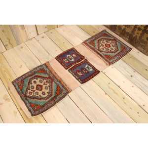 Tapis vintage 1,6 x 4,5 pieds, tapis turc, tapis en laine rouge Ikat - Product Image 1
