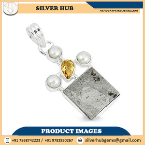 El colgante hecho a mano de Meteroite de Plata de Ley 925 más popular a la venta al mejor precio compuesto de patrones y texturas naturales - Product Image 4