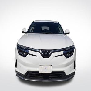 V-I-N-F-A-S-T  V-F8 ECO CITY EDITION AWD SUV CROSSOVER USADO DE 2023 - Product Image 1