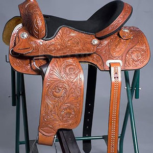 Selles de cheval de service OEM Selles de cheval légères fabriquées au Pakistan Selles de cheval teintes unies - Product Image 2