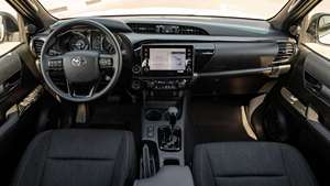 Modelo Popular TOYOTA HILUX DC ADVENTURE 4.0P AT 4X4 BLANCO LHD - Product Image 2