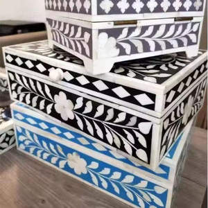 กล่องใส่เครื่องประดับไม้ขัดเงาคุณภาพพรีเมียม ประดับด้วยกระดูกและลายดอกไม้ ดีไซน์สวยงาม เป็นมิตรต่อสิ่งแวดล้อม เหมาะสำหรับเป็นของขวัญสุดหรู ผลิตในอินเดีย - Product Image 1