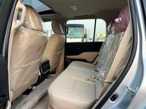 NUEVO TOYOTA LAND CRUISER GXR 2025, 4.0L, 5 PLAZAS, 0KM, 299HP, 6 CILINDROS, TRANSMISIÓN AUTOMÁTICA - Product Image 3