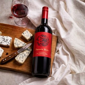 Vino Tinto Semiseco Dragon Rojo, 100% Tempranillo, 11% ABV, Vino Tinto Español, 750 ml - Product Image 3