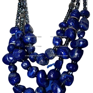 Collier antique Bijoux de mode pour femmes de l'Inde Collier en résine fait main au look tendance avec une finition attrayante - Product Image 1