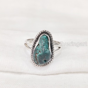 Bijoux en pierre brute Bague pour femme Turquoise tibétaine naturelle Pierre précieuse brute Décembre Pierre de naissance Bague Boho Bague en argent sterling 925 - Product Image 1