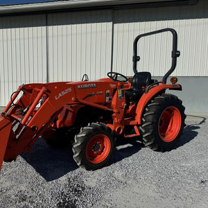 2018 Kubota L3301 tracteur à roues équipement agricole peu coûteux avec composants de base moteur moteur pompe à engrenages boîte de vitesses - Product Image 1