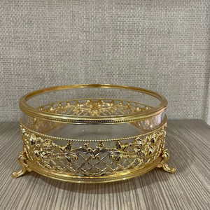 Exclusivo Tazón Decorativo de Metal Dorado de Diseño, Perfecto para Decoración de Interiores de Primera Calidad y Exhibición como Centro de Mesa, Hecho a Mano en India - Product Image 1