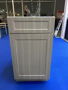 Armoires de cuisine traditionnelles aux normes américaines Stockage de carcasses en contreplaqué avec comptoirs complets pour le rangement de la cuisine - Product Image 2