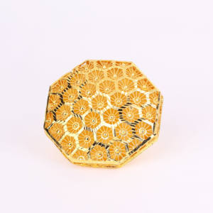 Plaqué or formant une grande bague de doigt, bague de doigt traditionnelle, bague de doigt de mode pour les femmes, bijoux remplis d'or Oro Joyeria. - Product Image 2