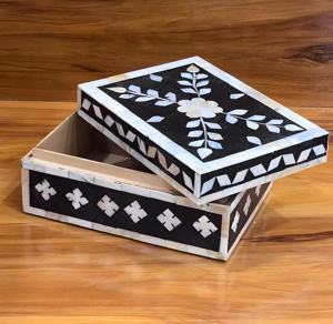 Vente en gros de mini et petites boîtes à bijoux en bois de luxe personnalisées avec rangement organisateur incrusté d'os avec logo - Product Image 2