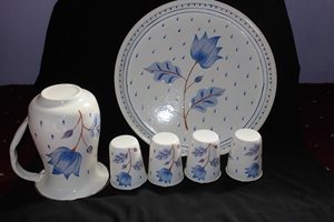Juego de jarras de acero inoxidable pintadas a mano para decoración del hogar Impresionante toque artístico para mejorar su experiencia gastronómica para cualquier mesa - Product Image 2