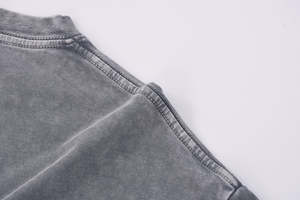 เสื้อยืดวินเทจทรงโอเวอร์ไซส์ ผ้าคอตตอน 100% หนัก 250 กรัม ทรงหลวม ไหล่ตก สไตล์สตรีทแวร์ สำหรับผู้ชาย ลวดลายฟอกสีแบบแอซิดวอช - Product Image 4