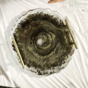 Plateau en résine brillante fait à la main finition colorée 100 pièces personnalisable pour la décoration festive rassemblements à la maison repas spécial - Product Image 2