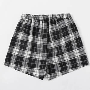 Pantalones cortos transpirables de color personalizado para mujer, ropa de calle de diseño personalizado, pantalones cortos de mujer personalizados - Product Image 2