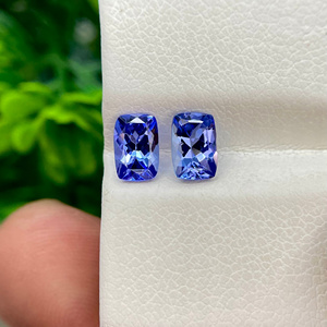Vente en gros de pierres précieuses naturelles Tanzanite et Zoisite Coussin à facettes coupé en bleu Loupe pour la fabrication de bijoux - Product Image 1