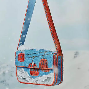 Sac à bandoulière motif paysage montagneux, rabat entièrement perlé, large sangle, doublure en tissu, sac rectangulaire, sacoche de vacances d'hiver - Product Image 1