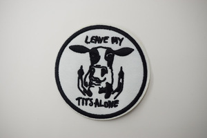 Écussons tissés personnalisés brodés avec porte-clés Écussons en tissu pour accessoires vestimentaires - Product Image 6