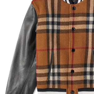 เสื้อแจ็กเก็ตหนังโพลีเอไมด์20% ขน80% สำหรับผู้ชายเสื้อแจ็กเก็ตเบสบอลลายสก็อตตัวอักษรโบราณสำหรับใส่ไปเรียนงาน OEM ตามสั่ง - Product Image 4