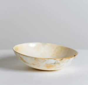 Bol en corne écologique fait à la main avec une touche traditionnelle d'amour pour un décor festif fruits secs ou un style de cuisine conscient - Product Image 1