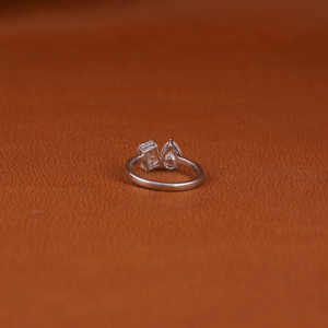 Anillo de diamante de corte radiante de pera de dos piedras de lujo diamante cultivado en laboratorio personalizado 14K oro blanco sólido joyería fina regalo para mujeres - Product Image 3