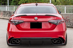 2024 Alfa Romeo Giulia Quadrifoglio Essence faible kilométrage - Product Image 3
