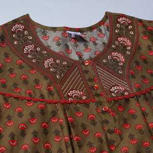 Camisón Largo Informal para Mujer Evolve, 100% Algodón Estampado, Ropa de Dormir Súper Cómoda y Suave de Popelina con Cintura Elástica, Talla XS - Product Image 4