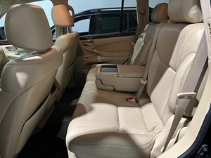 Lexus LX 570 2011 SUPER LIMPIO, Motor V8 de 5.7 Litros, 4x4, Asientos de Cuero - Product Image 3
