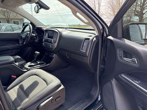 CLEAN 2019G-Can_y_on All Te_rrain Crew Cab 4WD con cuero - Product Image 4