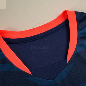 Uniforme de Fútbol Transpirable de Secado Rápido con Logotipo Personalizado de Primera Calidad, Ropa Deportiva Profesional - Product Image 3