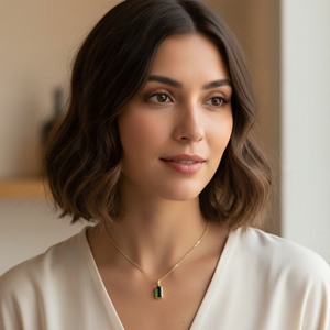 Collier pendentif en argent sterling plaqué or avec zircone cubique verte, forme baguette, pour fiançailles, mariage, fête - Product Image 5