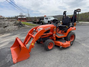 Utilizado para Tractor de Ruedas BX2370 de 120HP con Rodamiento - Product Image 3