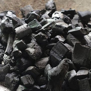 Charbon de bois de tamarin noir naturel à haute densité, très vendu, respectueux de l'environnement pour une utilisation durable - Product Image 4