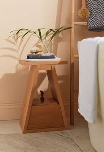 โต๊ะข้างทำจากไม้ที่ทันสมัยและมินิมอลที่มีรูปทรงอินทรีย์และพื้นผิวที่สะอาดเหมาะสำหรับการจัดวางเฟอร์นิเจอร์ภายในที่ทันสมัย - Product Image 4