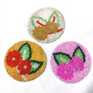 Posavasos con cuentas artesanales, posavasos bordado en forma de mariposa, Mantel Individual para cubrir tus bebidas, manteles para mesa de comedor, Color personalizado - Product Image 1