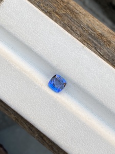 5มม. สีธรรมชาติ Tanzanite สแควร์เบาะตัดหินสีที่น่าตื่นตาตื่นใจ0.71กะรัต Loupe อัญมณีหลวมสำหรับการทำเครื่องประดับ - Product Image 2